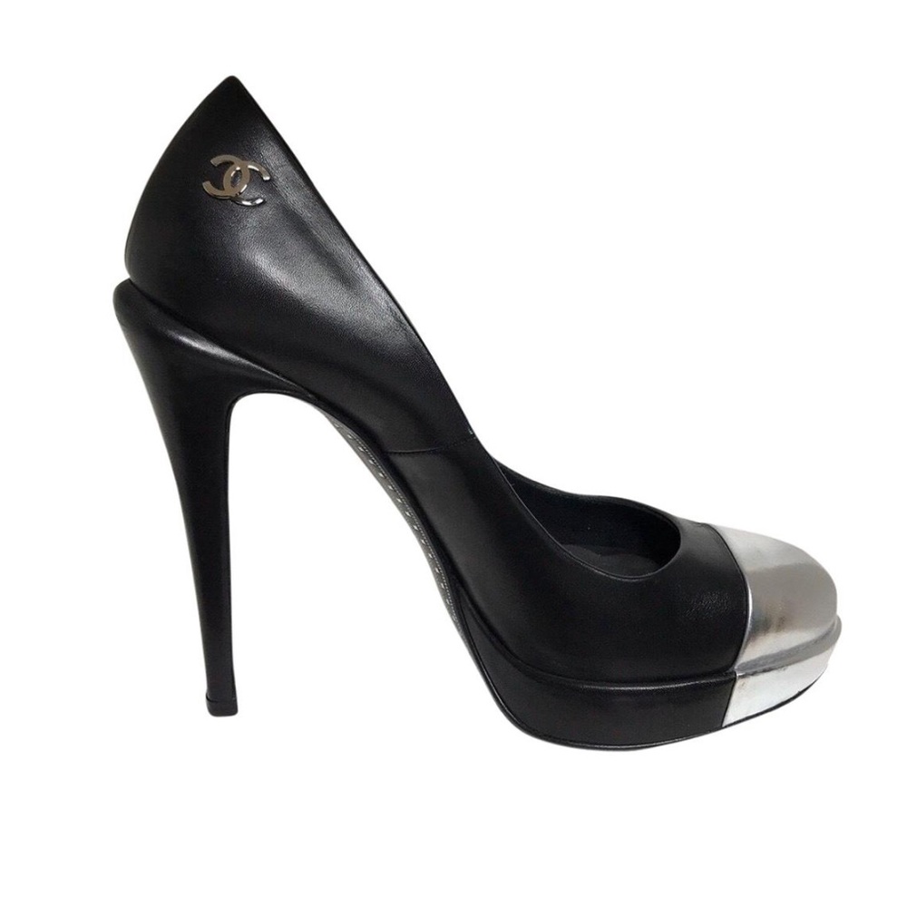 SOLD🚫CHANEL LEATHER PUMPS PATENT CAP TOE PLATFORM
